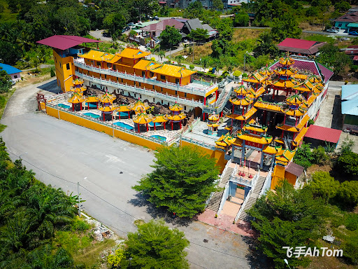 Rumah Berhala Gua Naga Hitam, Yong Peng
